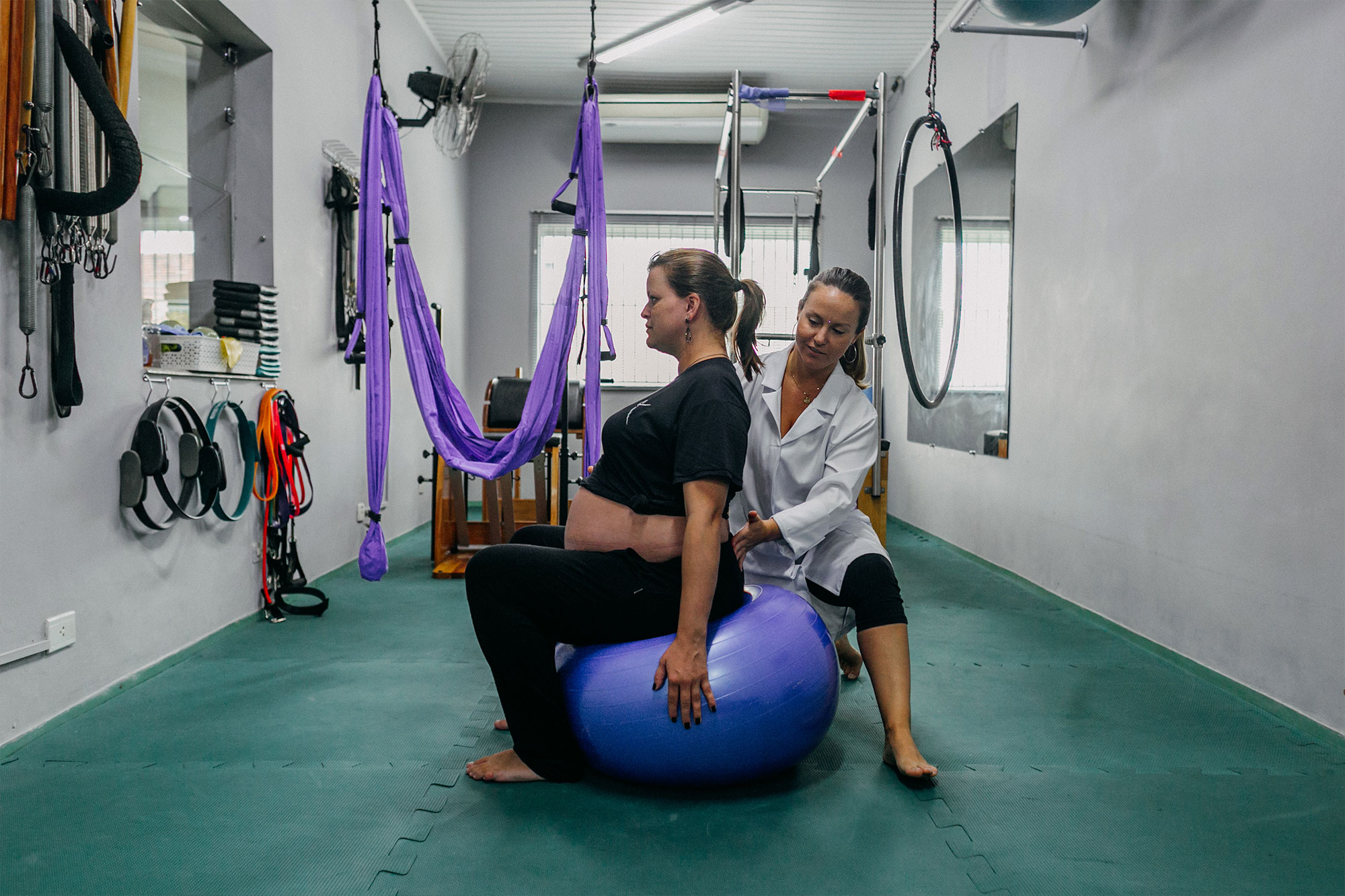 Atendimento de fisioterapia no studio da CEFIP